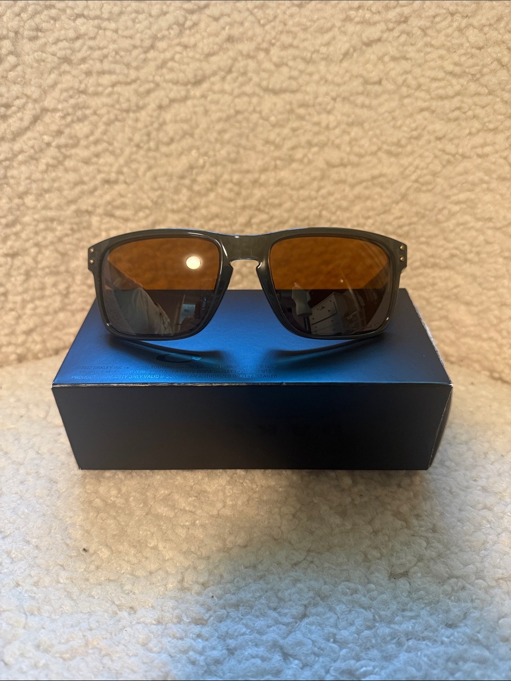 Oakley Sunglasses Black Frame with Brown Lenses